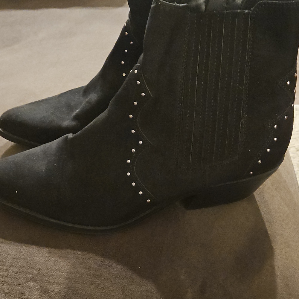 Black Studded Women's Boots